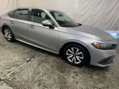 Used 2023 Honda Civic LX image 3