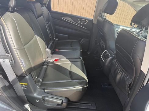 Used 2019 INFINITI QX60 Luxe image 17