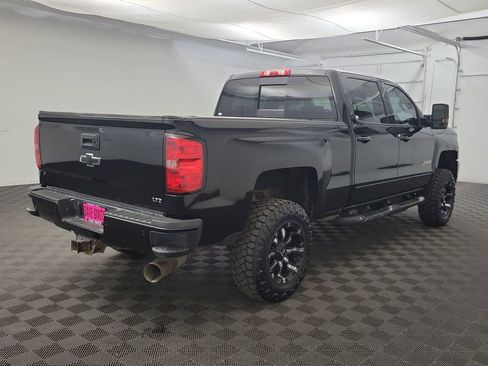 Used 2019 Chevrolet Silverado 2500 LTZ image 9