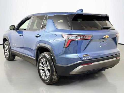 Certified 2026 Chevrolet Equinox LT w/ Convenience Package II FWD image 6