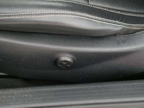 Used 2014 Mercedes-Benz C 250 Coupe image 20