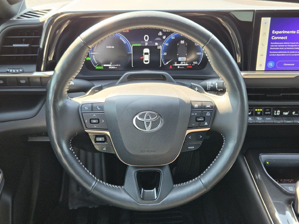 Used 2024 Toyota Crown Platinum AWD/4WD image 15