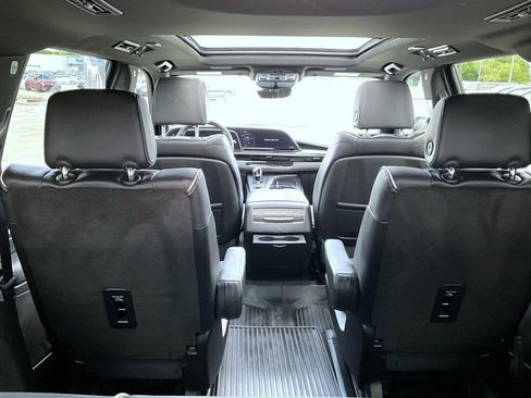 Certified 2024 Cadillac Escalade ESV Sport w/ Touring Package AWD/4WD image 25