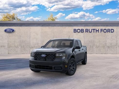 New 2026 Ford Maverick XLT w/ Equipment Group 301A AWD/4WD image 2