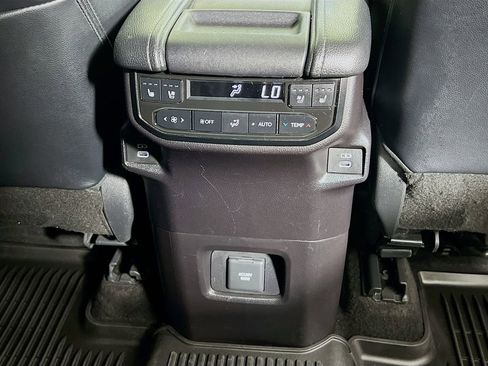 Used 2024 Toyota Grand Highlander AWD image 32