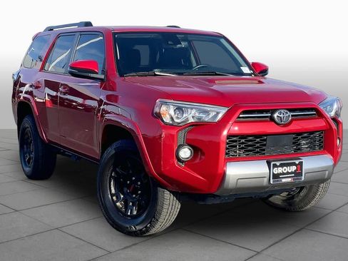 Used 2022 Toyota 4Runner TRD Off-Road Premium w/ Moonroof Package AWD/4WD image 3