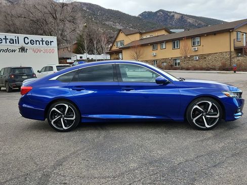 Used 2020 Honda Accord Sport image 2