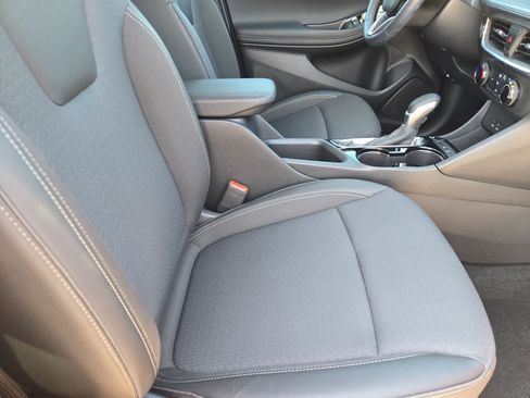 Used 2024 Buick Encore GX Preferred w/ Advanced Technology Package FWD image 19