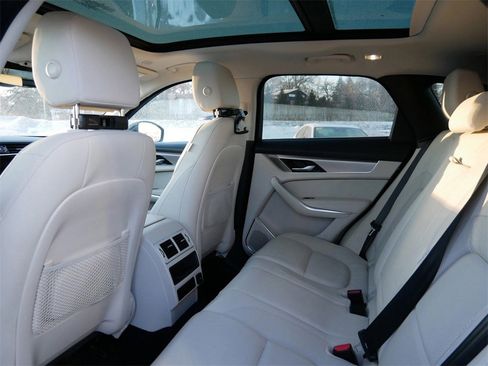 Used 2022 Jaguar F-PACE S image 9