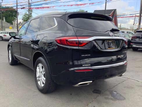 Used 2018 Buick Enclave Essence AWD/4WD image 5
