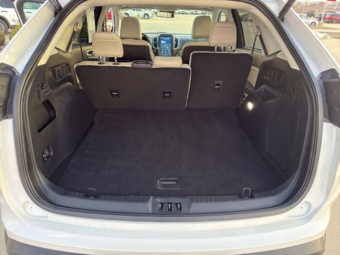 Used 2021 Ford Edge Titanium image 15