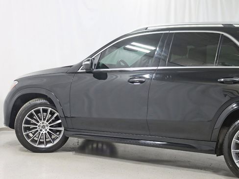 Used 2024 Mercedes-Benz GLE 350 4MATIC w/ AMG Line Exterior image 12