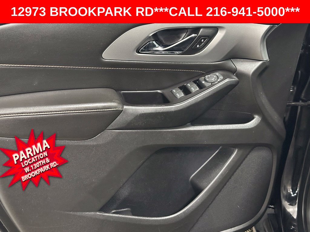 Used 2020 Chevrolet Traverse LS FWD image 7