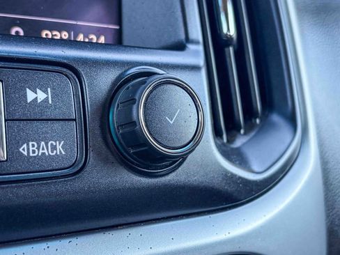 Used 2020 Chevrolet Colorado LT image 27