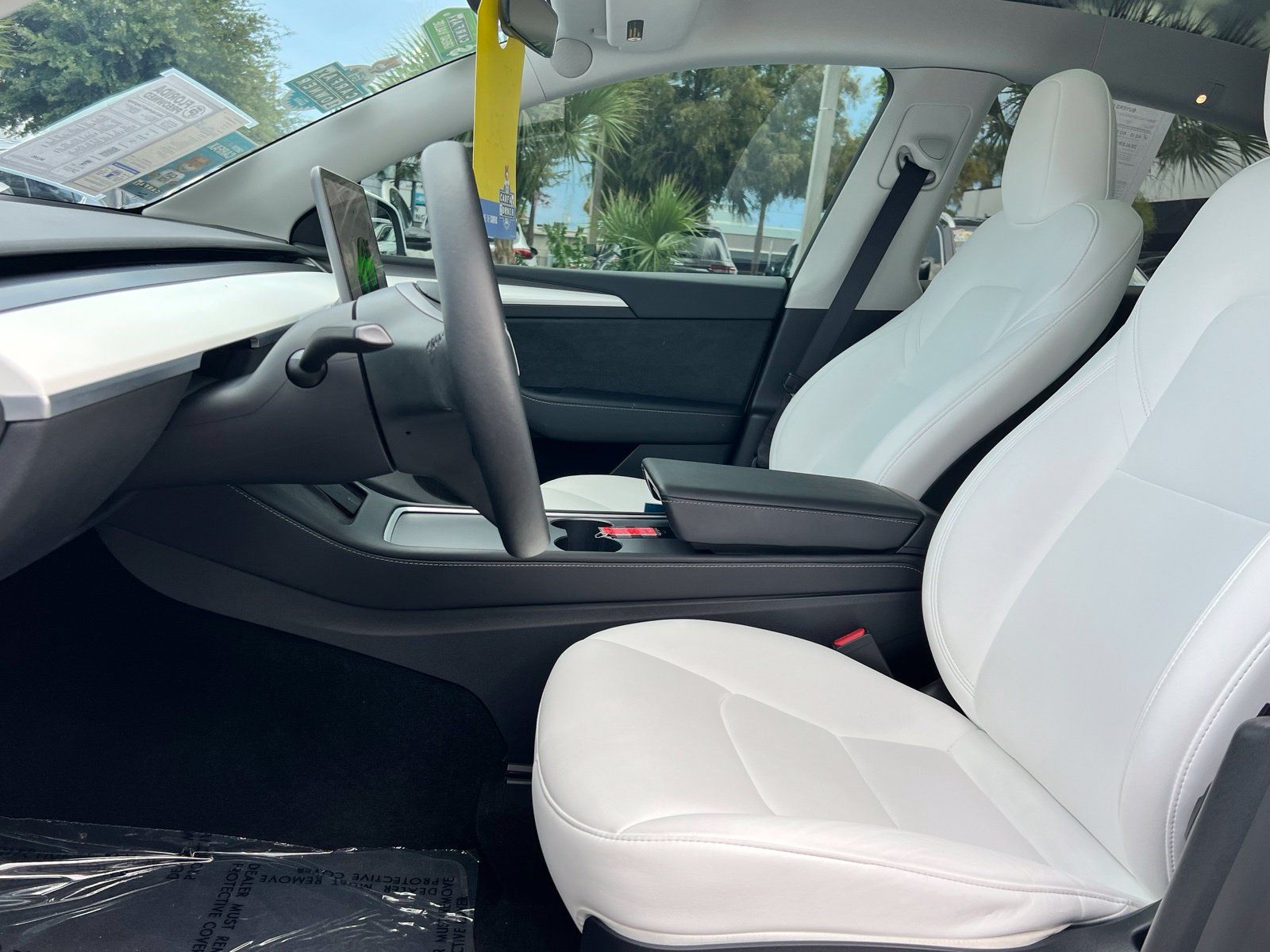 Used 2025 Tesla Model Y Long Range RWD image 35