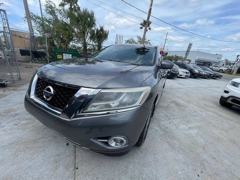 Used 2015 Nissan Pathfinder SL w/ Cargo Package FWD image 7