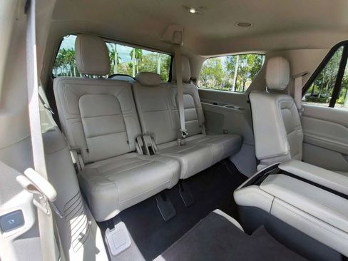 Used 2020 Lincoln Navigator Reserve w/ Equipment Group 201A Reserve RWD image 41