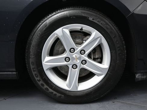 Used 2023 Chevrolet Malibu LS image 14