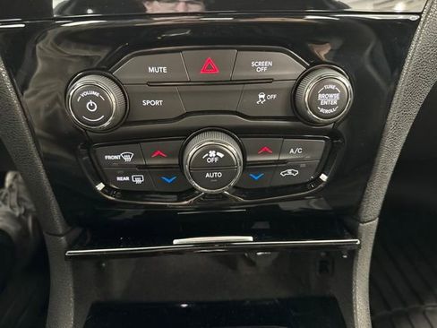 Used 2020 Chrysler 300 S RWD image 36
