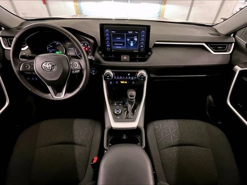 Used 2022 Toyota RAV4 XLE w/ XLE Grade Weather Package AWD/4WD image 14