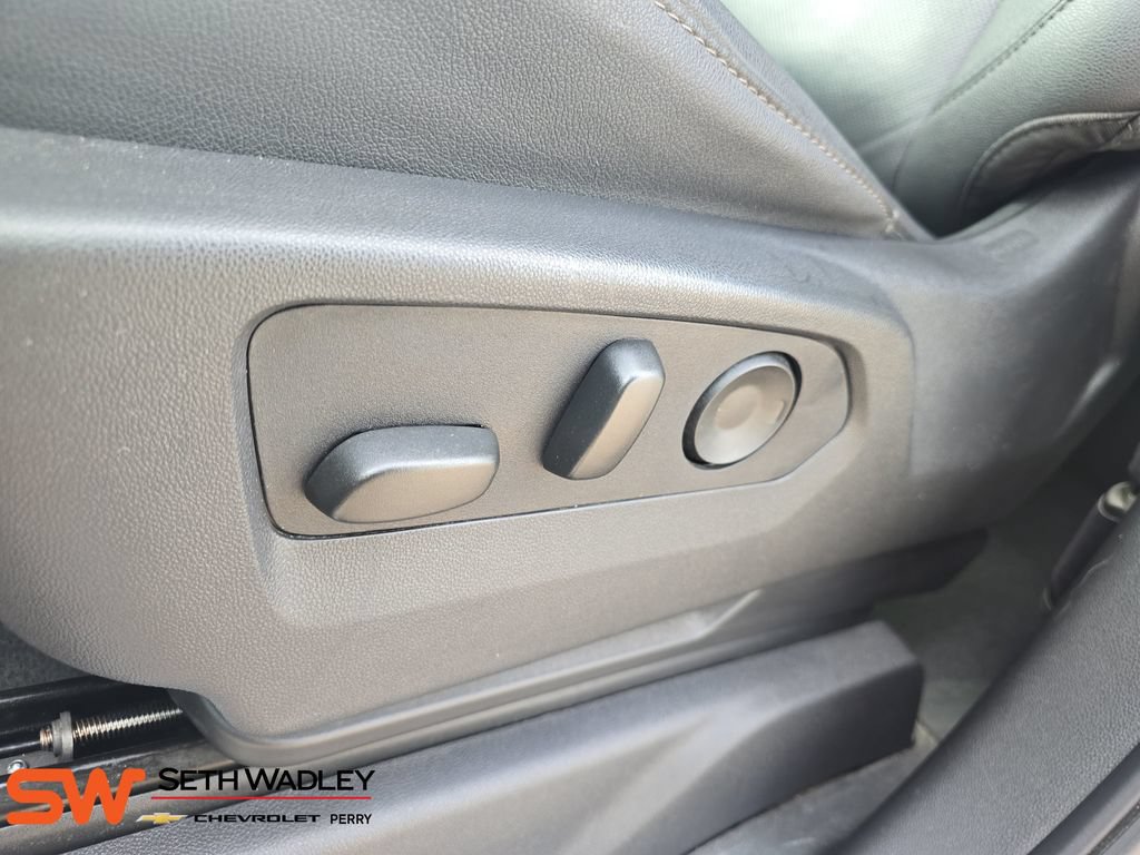 Used 2025 GMC Sierra 1500 SLT AWD/4WD image 30