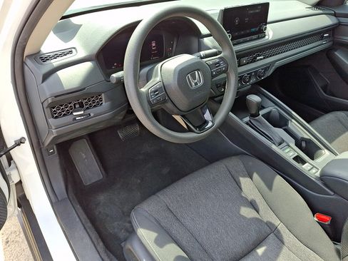 Used 2023 Honda Accord EX image 26