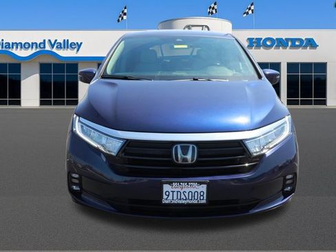 Used 2023 Honda Odyssey EX-L image 2