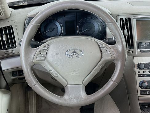 Used 2010 INFINITI G37 Journey w/ Premium Pkg image 18