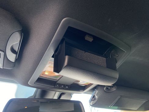 Used 2019 Dodge Challenger R/T image 21