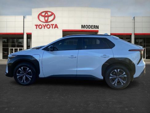 Certified 2023 Toyota bZ4X XLE image 7