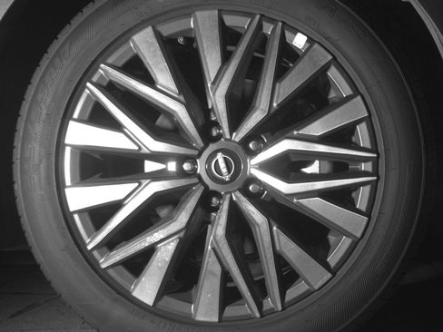 Used 2025 Nissan Altima 2.5 SV FWD image 16