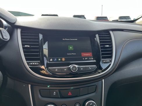 Used 2018 Chevrolet Trax LS image 44