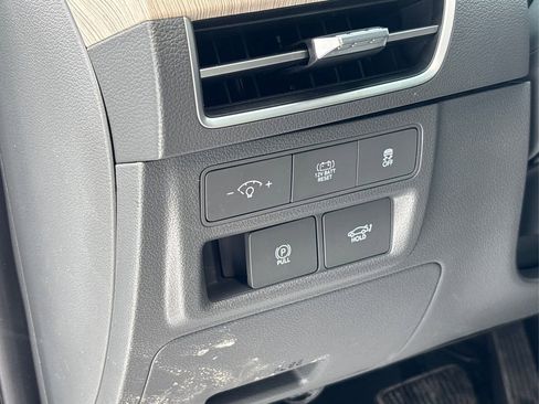 Used 2025 Hyundai Sonata Limited image 33