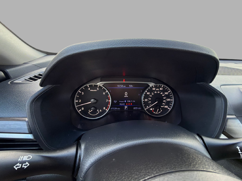 Used 2024 Nissan Altima 2.5 SV FWD image 18