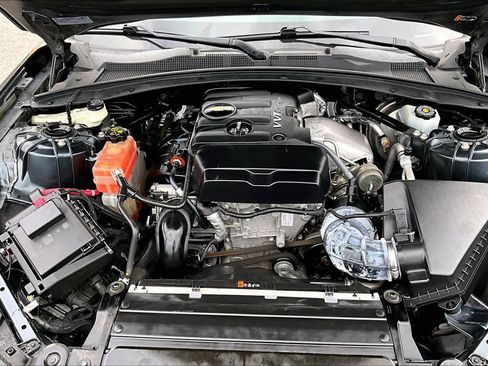 Used 2021 Chevrolet Camaro LT RWD image 31