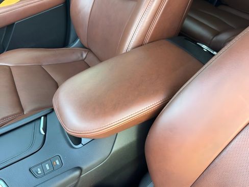 Used 2019 Cadillac XT5 Premium Luxury w/ Driver Assist Package AWD/4WD image 14