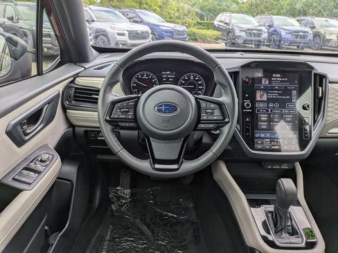 Used 2025 Subaru Forester Premium w/ Convenience Package #1 image 16