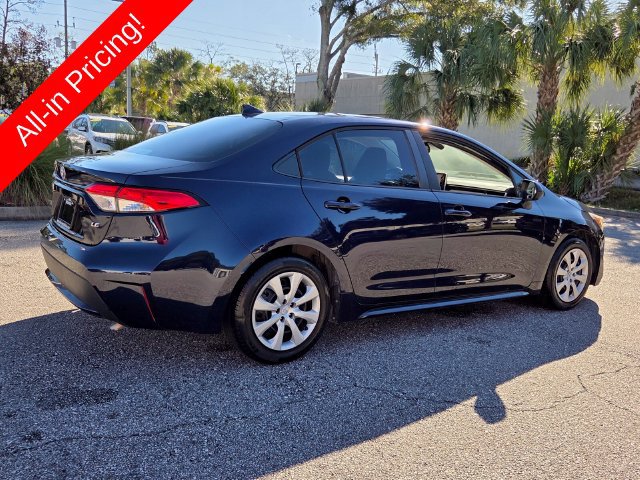 Used 2021 Toyota Corolla LE FWD image 5
