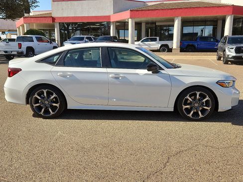 Used 2025 Honda Civic Sport Touring image 5