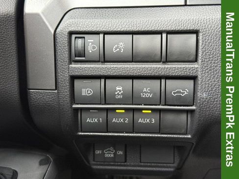 Used 2024 Toyota Tacoma TRD Off-Road w/ TRD Off Road Premium Package AWD/4WD image 29