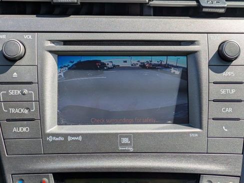 Used 2015 Toyota Prius Four image 22