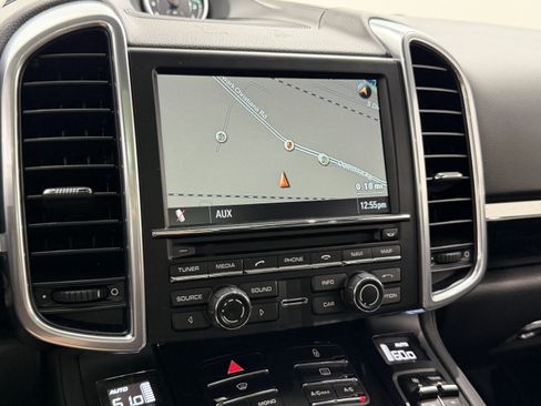 Used 2013 Porsche Cayenne AWD/4WD image 41