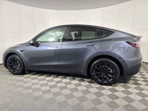 Used 2023 Tesla Model Y Long Range AWD/4WD image 3