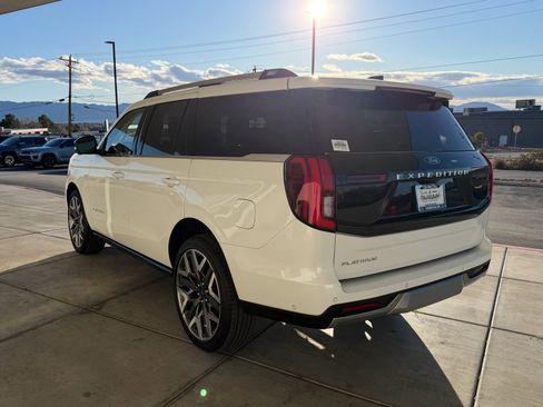 Used 2025 Ford Expedition Platinum w/ Platinum Ultimate Package image 5