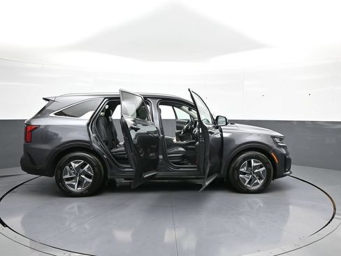 Certified 2021 Kia Sorento EX FWD image 45