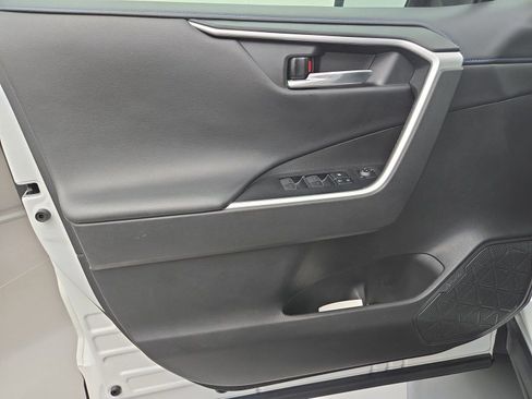 Certified 2022 Toyota RAV4 XSE AWD/4WD image 16