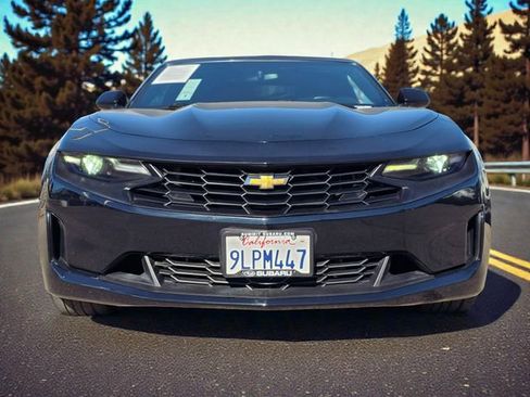 Used 2020 Chevrolet Camaro LT image 3