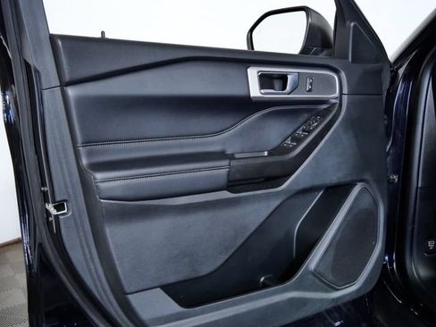 Certified 2020 Ford Explorer XLT w/ Equipment Group 202A AWD/4WD image 17