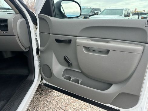 Used 2013 Chevrolet Silverado 2500 W/T image 13