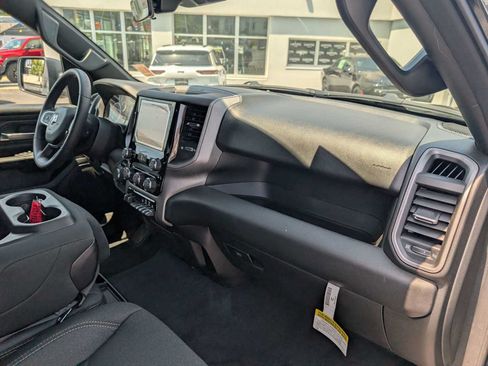 New 2026 RAM 1500 Express AWD/4WD image 30